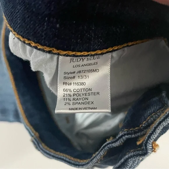 Judy Blue Women’s Skinny Fit Denim Capri size 13/31 - Picture 6 of 7